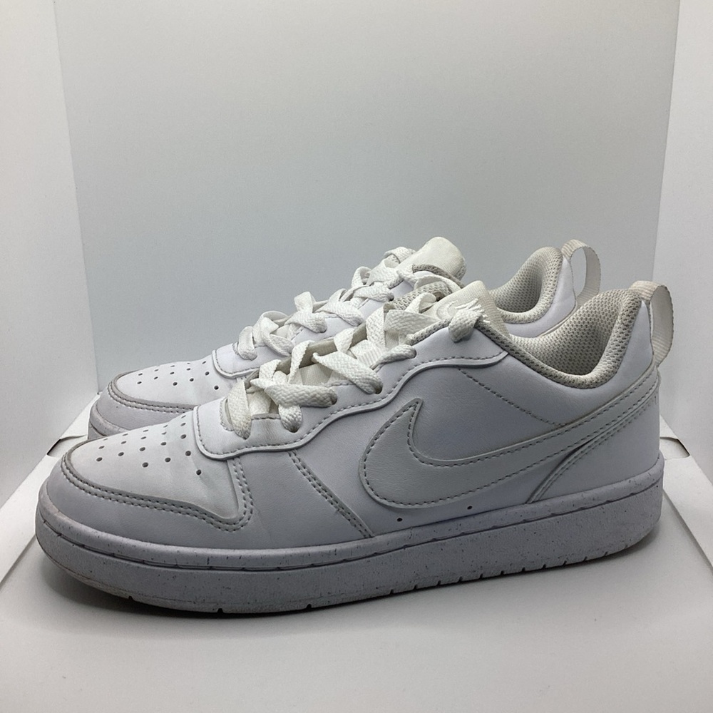 Nike Court Borough Boys Youth Size 3.5Y